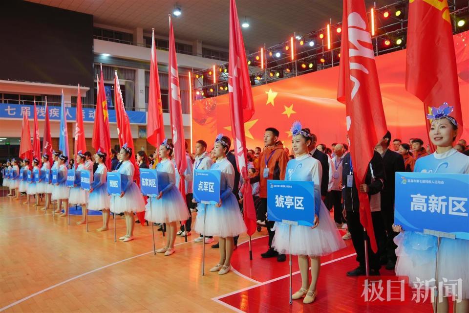 是全市规模, 迈着整齐有, 艺术魅力的 是全市规模, 迈着整齐有, 艺术魅力的