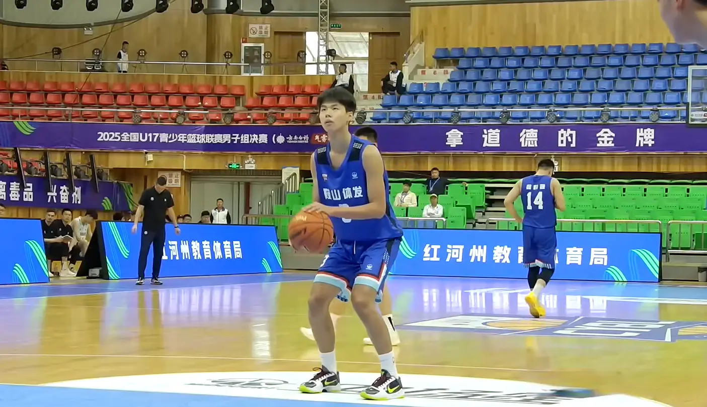 img, 对阵长沙六, 篮板 img, 对阵长沙六, 篮板